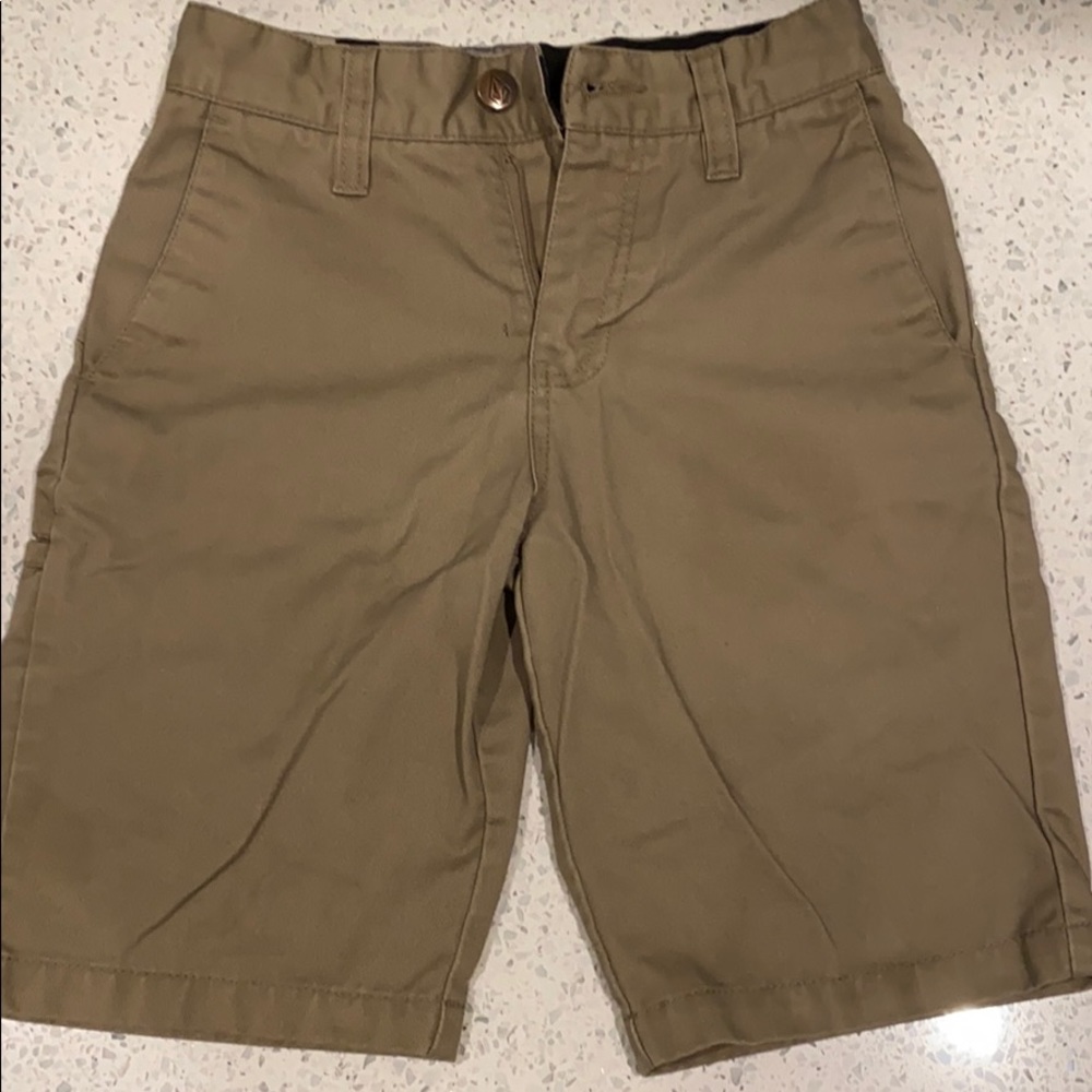 Boys Volcom khaki shorts, sz 22/8
